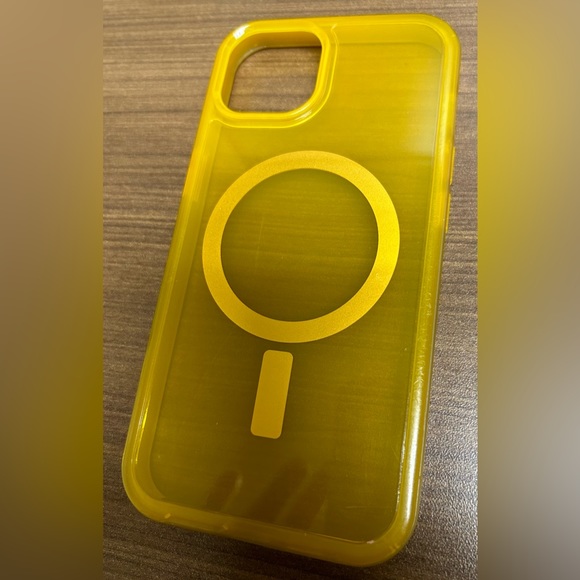 Otterbox iPhone 13 / 14 symmetry case - Picture 2 of 6